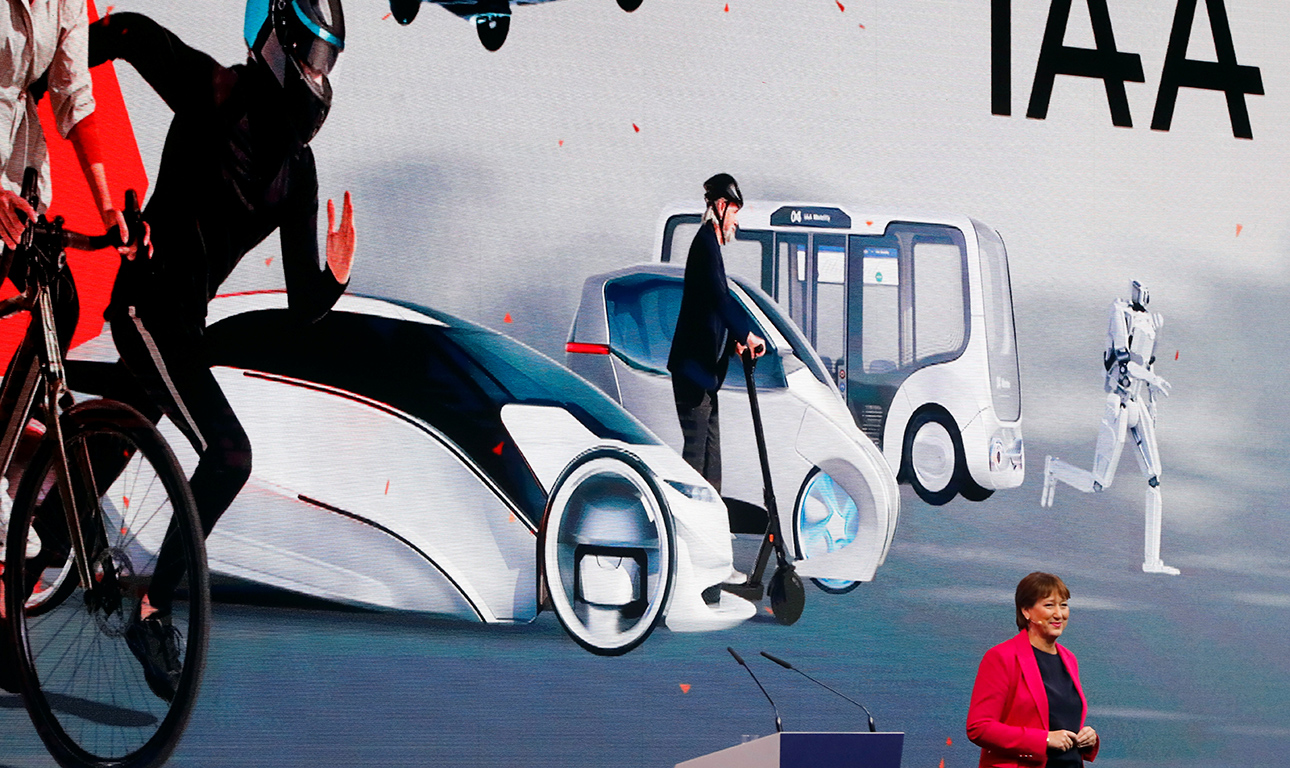 Τα Σαλόνια Αυτοκινήτου επιστρέφουν – μόνο που δεν είναι πλέον μόνο για αυτοκίνητα