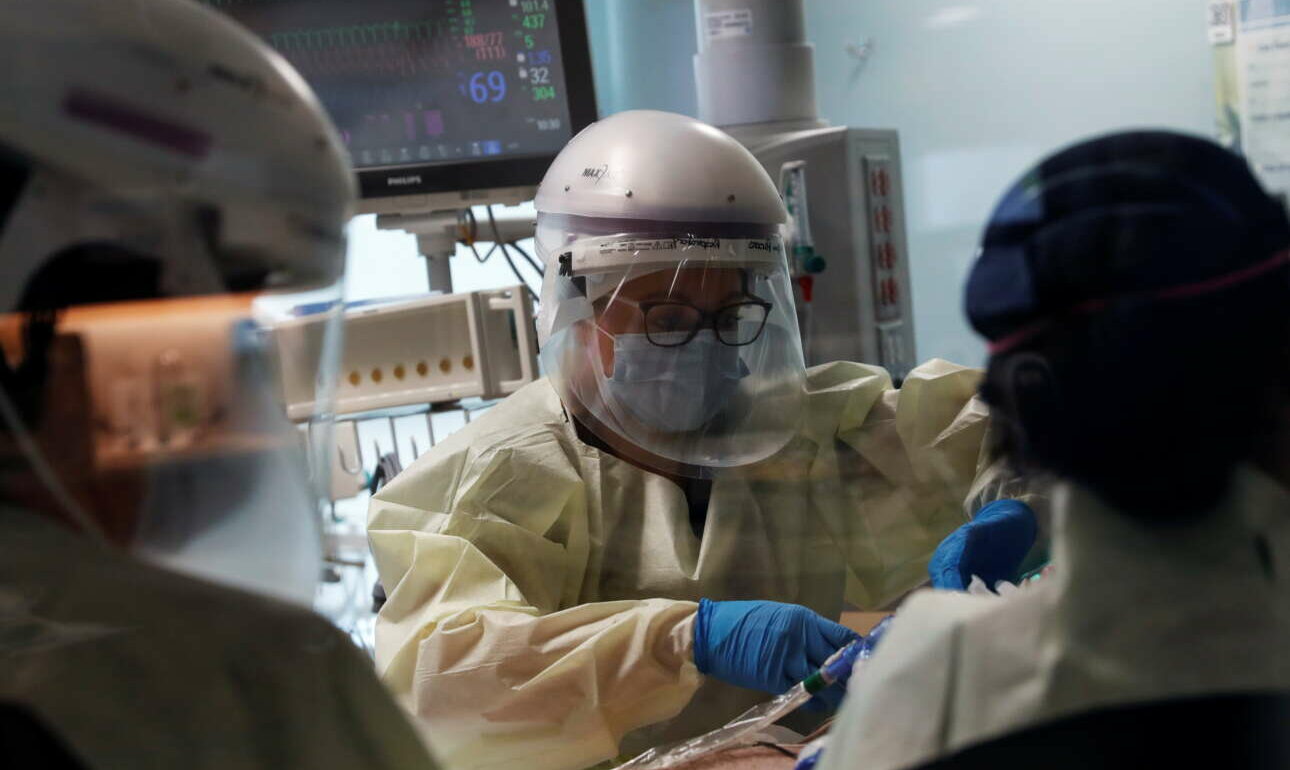 Η πανδημία «έκοψε» δύο χρόνια από το προσδόκιμο ζωής στις ΗΠΑ – Πόσο μειώθηκε στην Ελλάδα