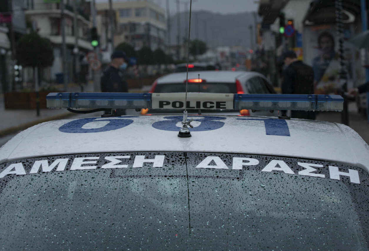 Ο 44χρονος που βρέθηκε κρεμασμένος στη Ραφήνα, είχε σκοτώσει τη μητέρα του το ’13