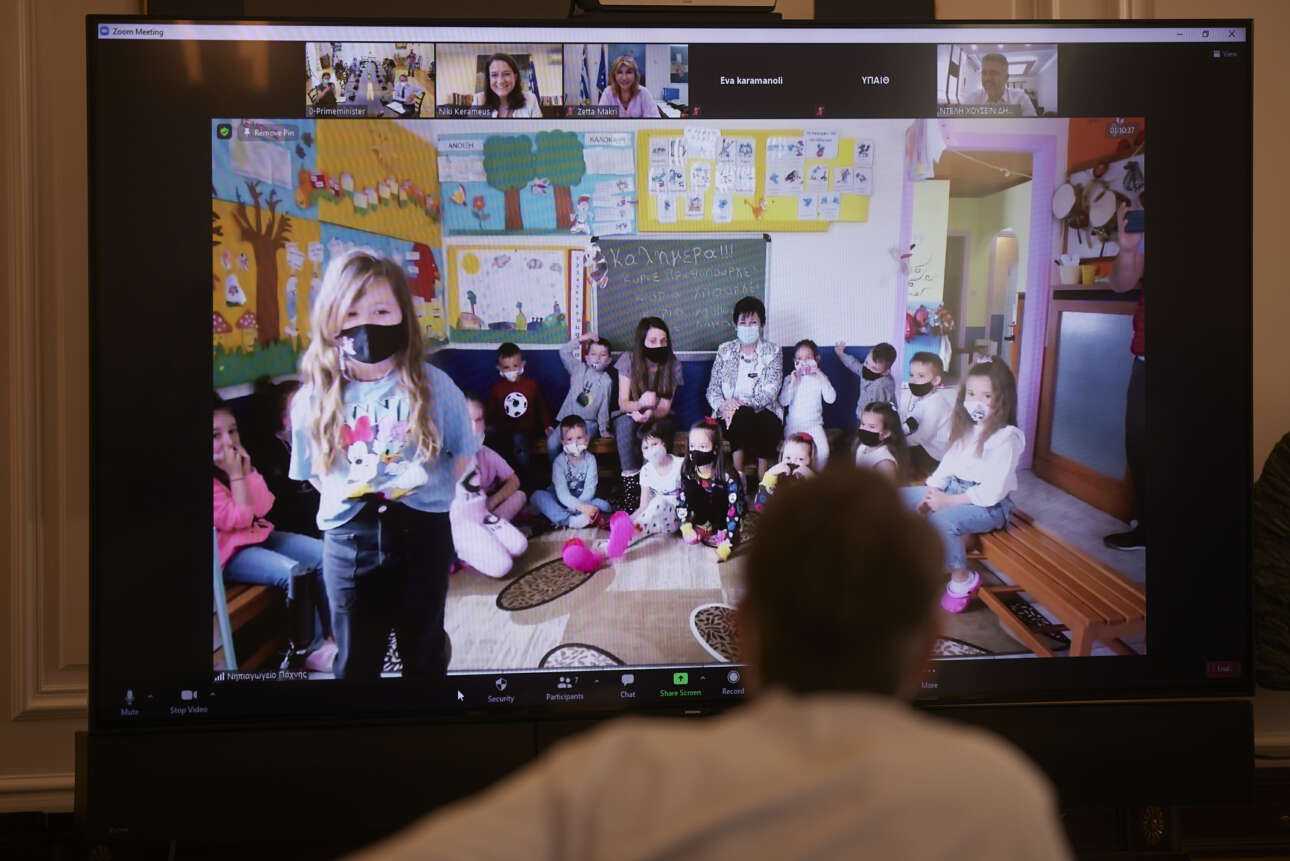 Ο Μητσοτάκης έκανε πράξη την υπόσχεσή του στη μικρή Ντοά από τα Πομακοχώρια