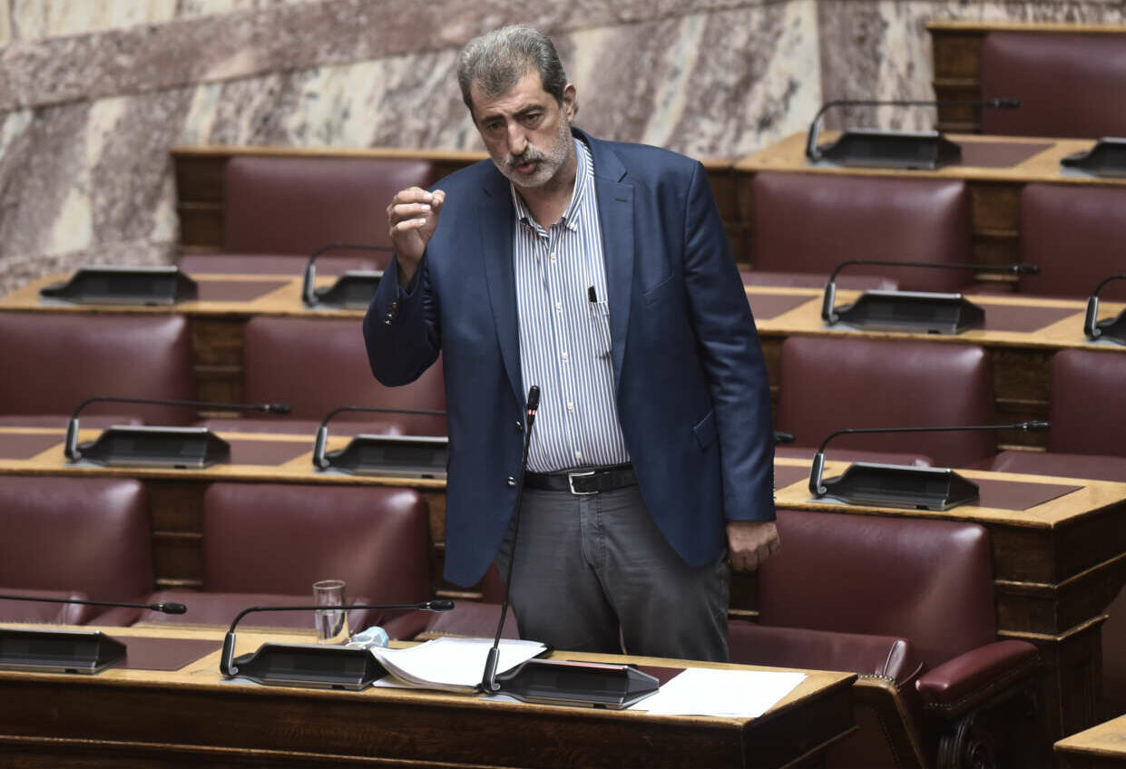 Επιτροπή Δεοντολογίας: Αρση ασυλίας Πολάκη για τη μήνυση Στουρνάρα