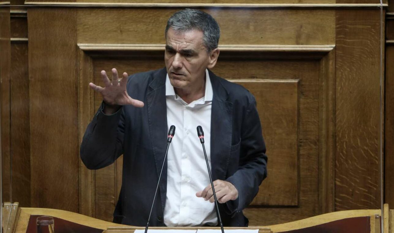 Τσακαλώτος: Με τα 50 gigabytes, οι νέοι θα απαντήσουν… αθυρόστομα στον Μητσοτάκη