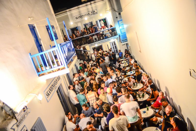 ΕΛΣΤΑΤ – Τουρισμός: Εκτινάχθηκε ο τζίρος των επιχειρήσεων – στο +622,5% η Μύκονος!