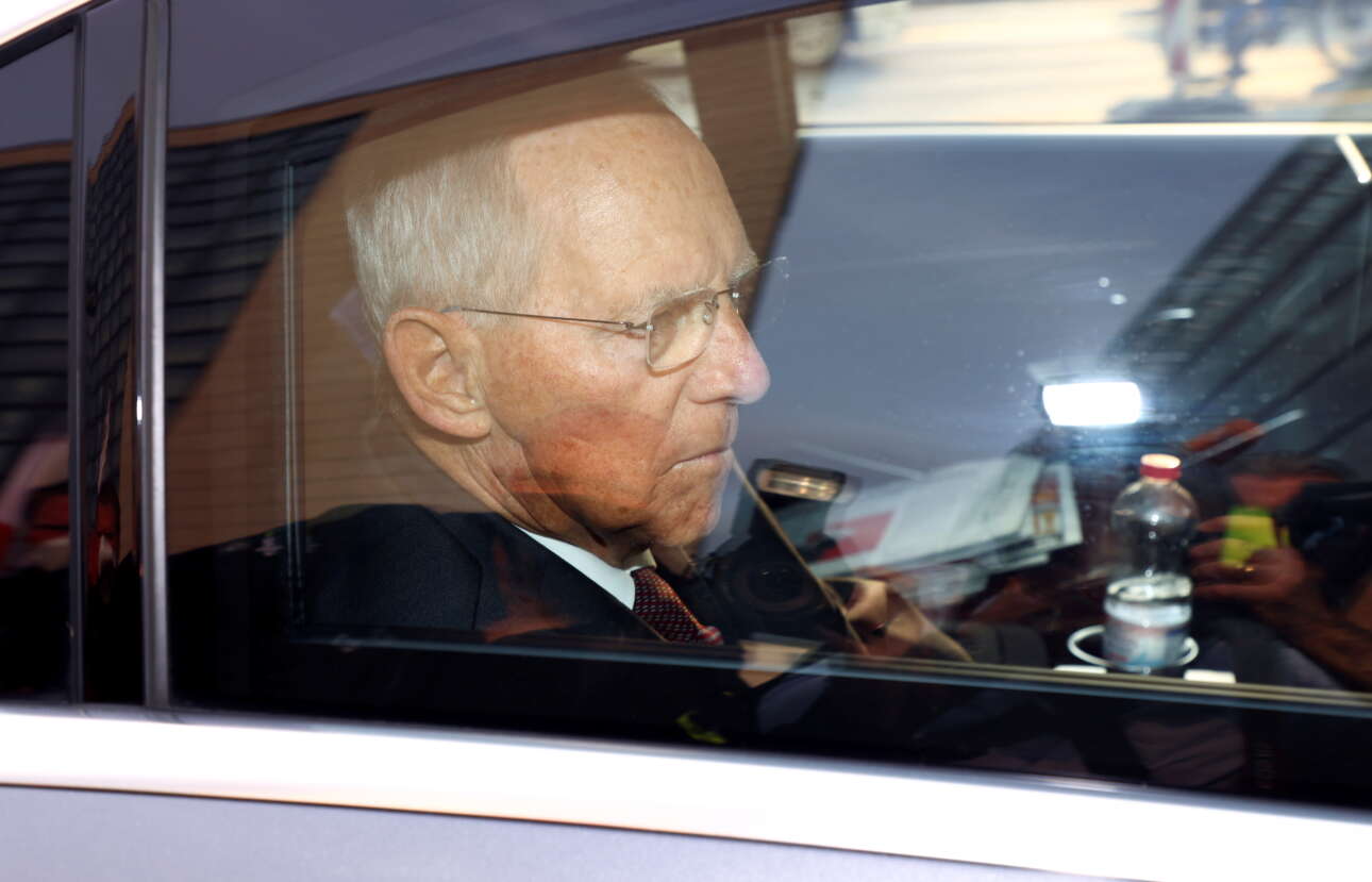 Ο Σόιμπλε βαρέθηκε – δεν θέλει να ασχολείται άλλο με το CDU