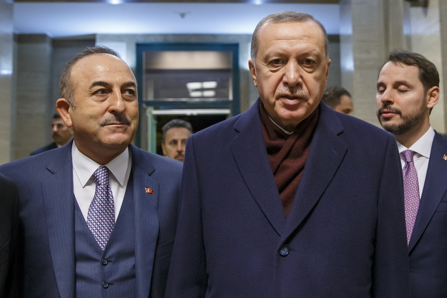 Αποκαλύψεις για σκηνικό ρήξης Ερντογάν – Τσαβούσογλου στη σκιά της (μη) απέλασης των 10 πρεσβευτών