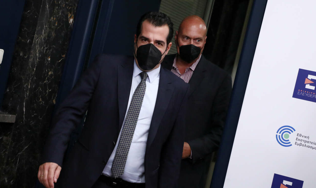 Μίνι lockdown τέλος – Διασκέδαση χωρίς περιορισμούς για τους εμβολιασμένους