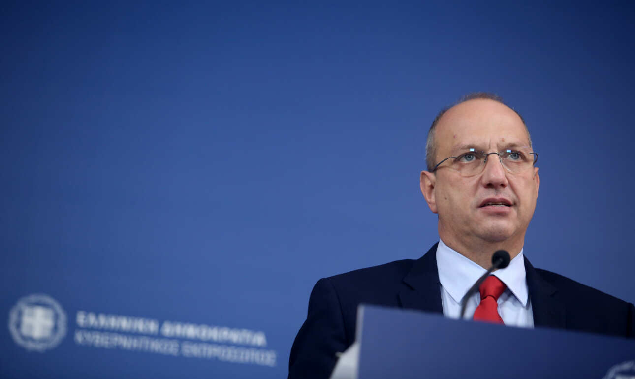 Οικονόμου: Ο κ. Τσίπρας μηδενίζει και απορρίπτει χωρίς να προτείνει το παραμικρό