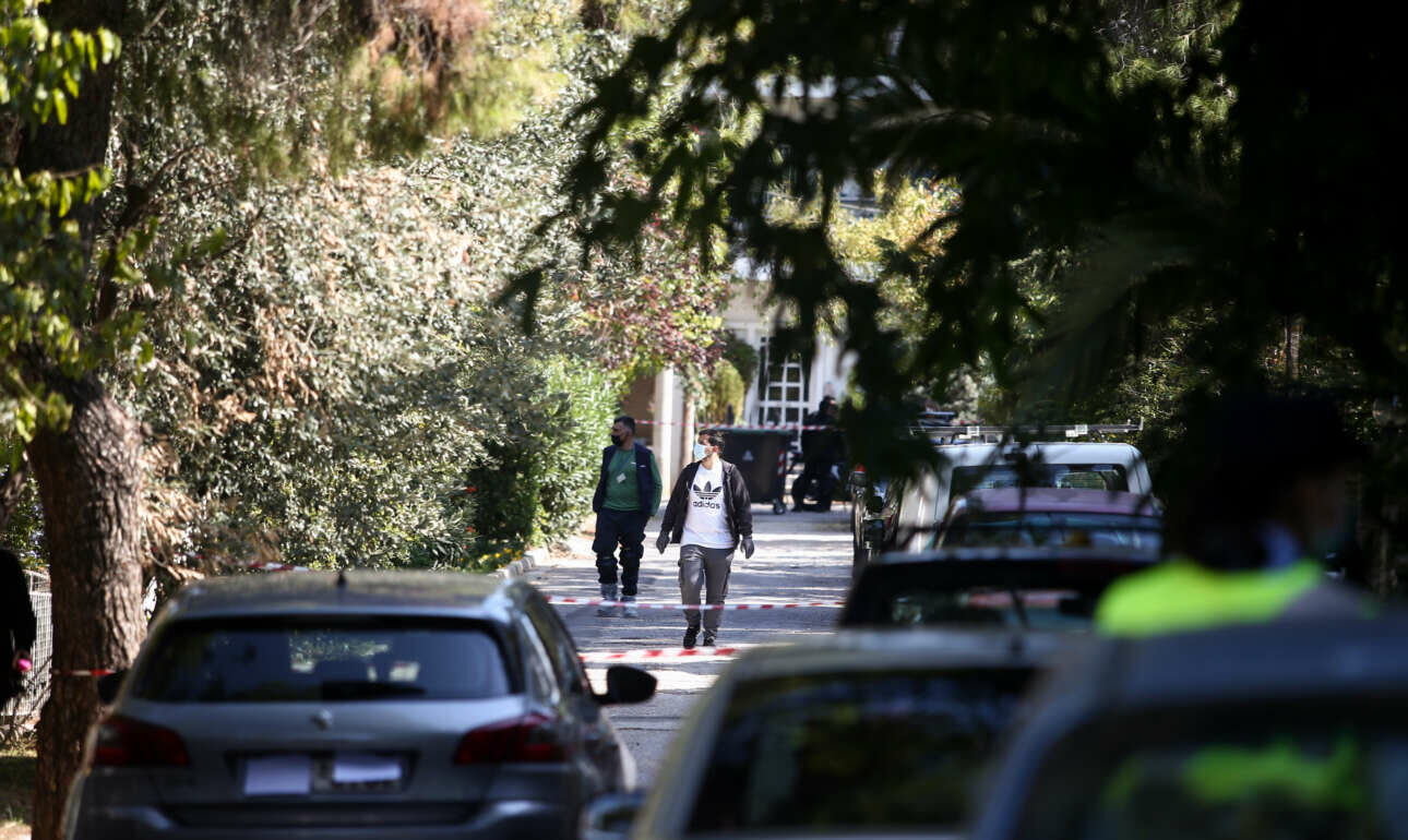 Νέα Ερυθραία: Ο δράστης πυροβολούσε κάδους, η αστυνομία δεν έκανε τίποτα