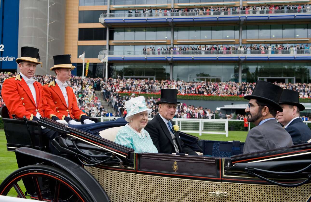 Πώς ο σεΐχης του Ντουμπάι εκθέτει τη βασίλισσα Ελισάβετ