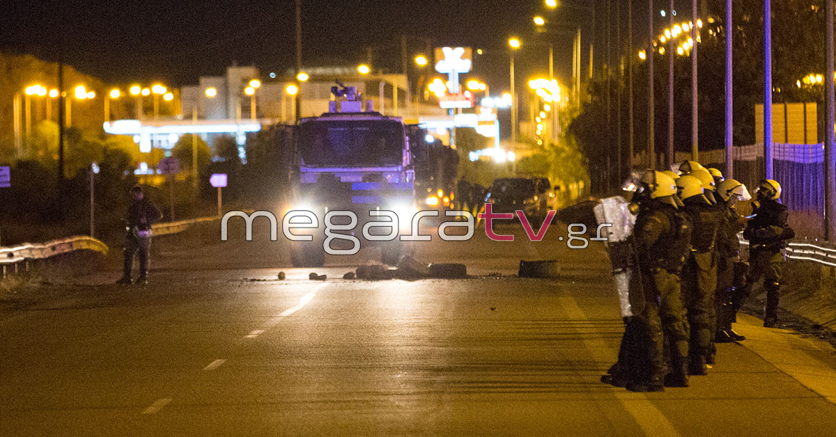Πήραν τις καραμπίνες οι Ρομά – Τέσσερις αστυνομικοί τραυματίες στα Μέγαρα