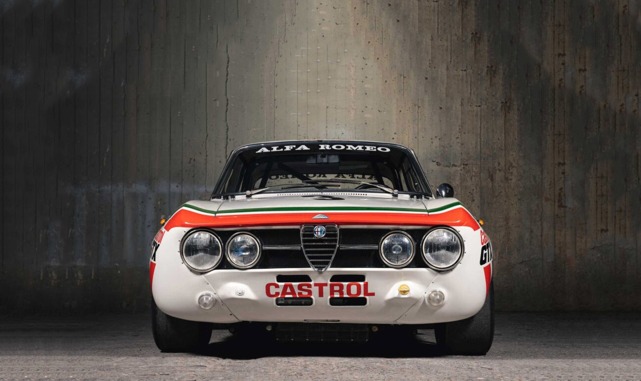 Déjà vu στην πόλη: μέσα στη θρυλική Alfa Romeo GTAm του Μοσχού