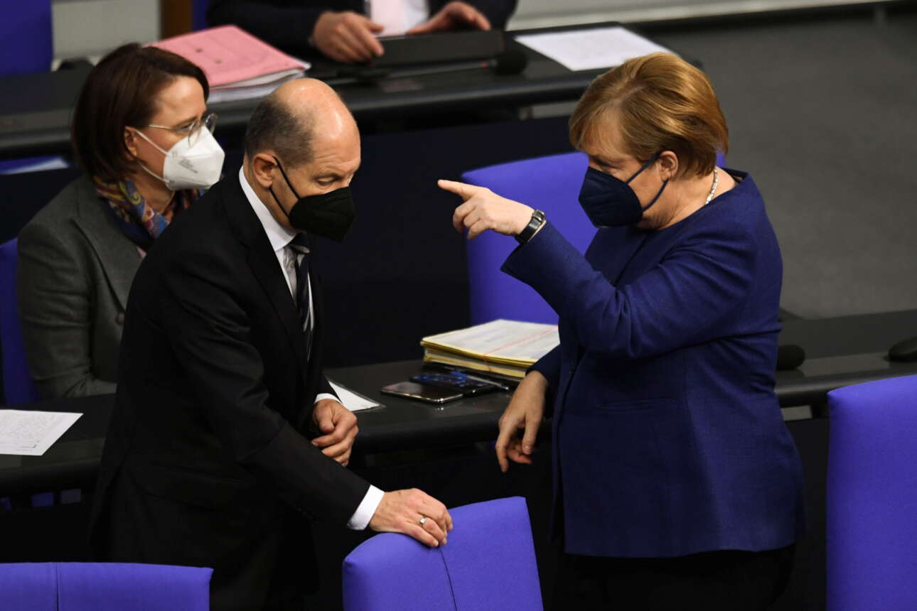 Γερμανία: Αλλάζει η νομοθεσία με στόχο τους ανεμβολίαστους