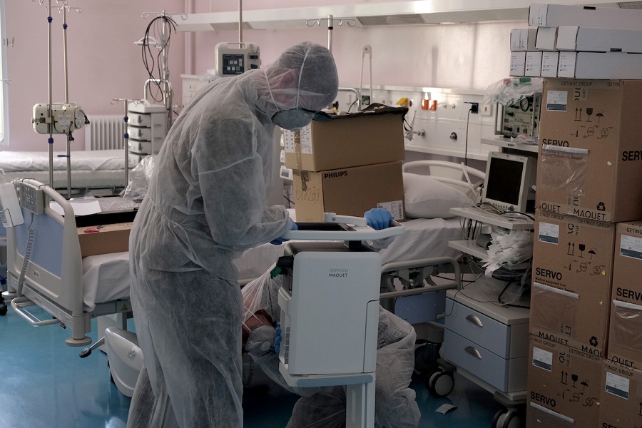 Τζανάκης: Θα μολυνθούν ένα εκατομμύριο ανεμβολίαστοι το επόμενο τρίμηνο