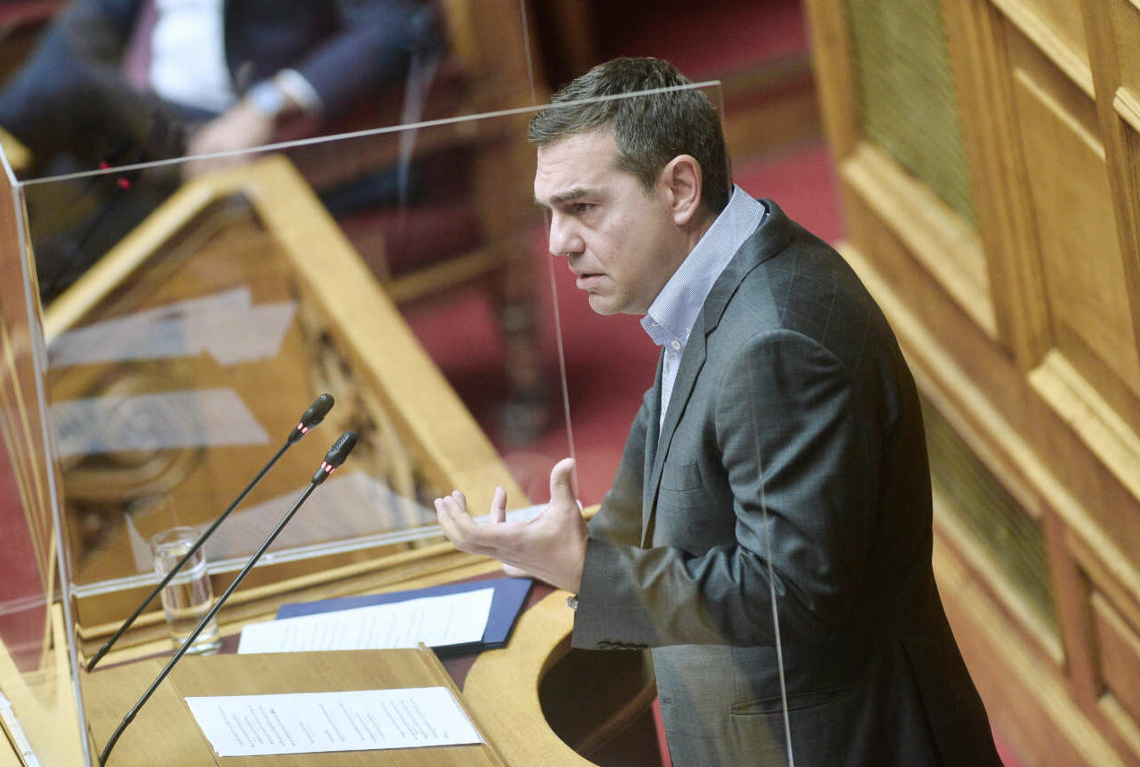 Βουλή: Ο Τσίπρας ζητεί προ ημερησίας για την ακρίβεια