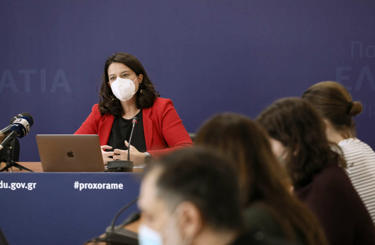 «Οι μαθητές να μπουν στον ρόλο του ιστορικού προσώπου» – αλλάζουν όλα στα μαθήματα και τα βιβλία