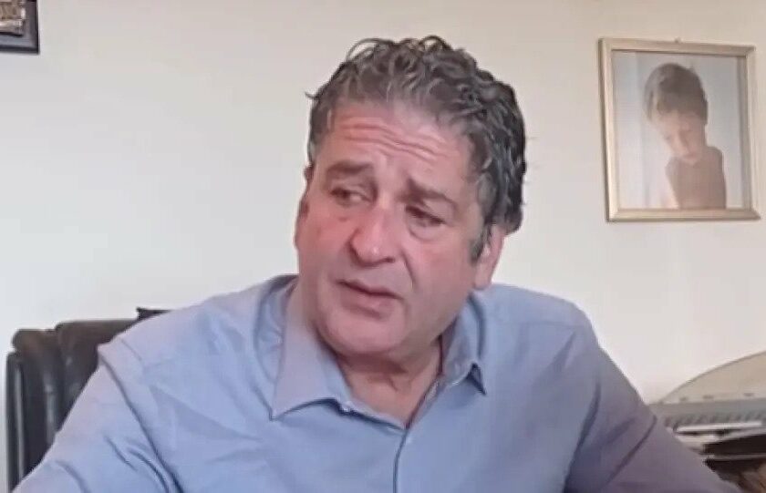 Συνελήφθη ο αρνητής δικηγόρος Νίκος Αντωνιάδης – Ερευνα για διασπορά ψευδών ειδήσεων