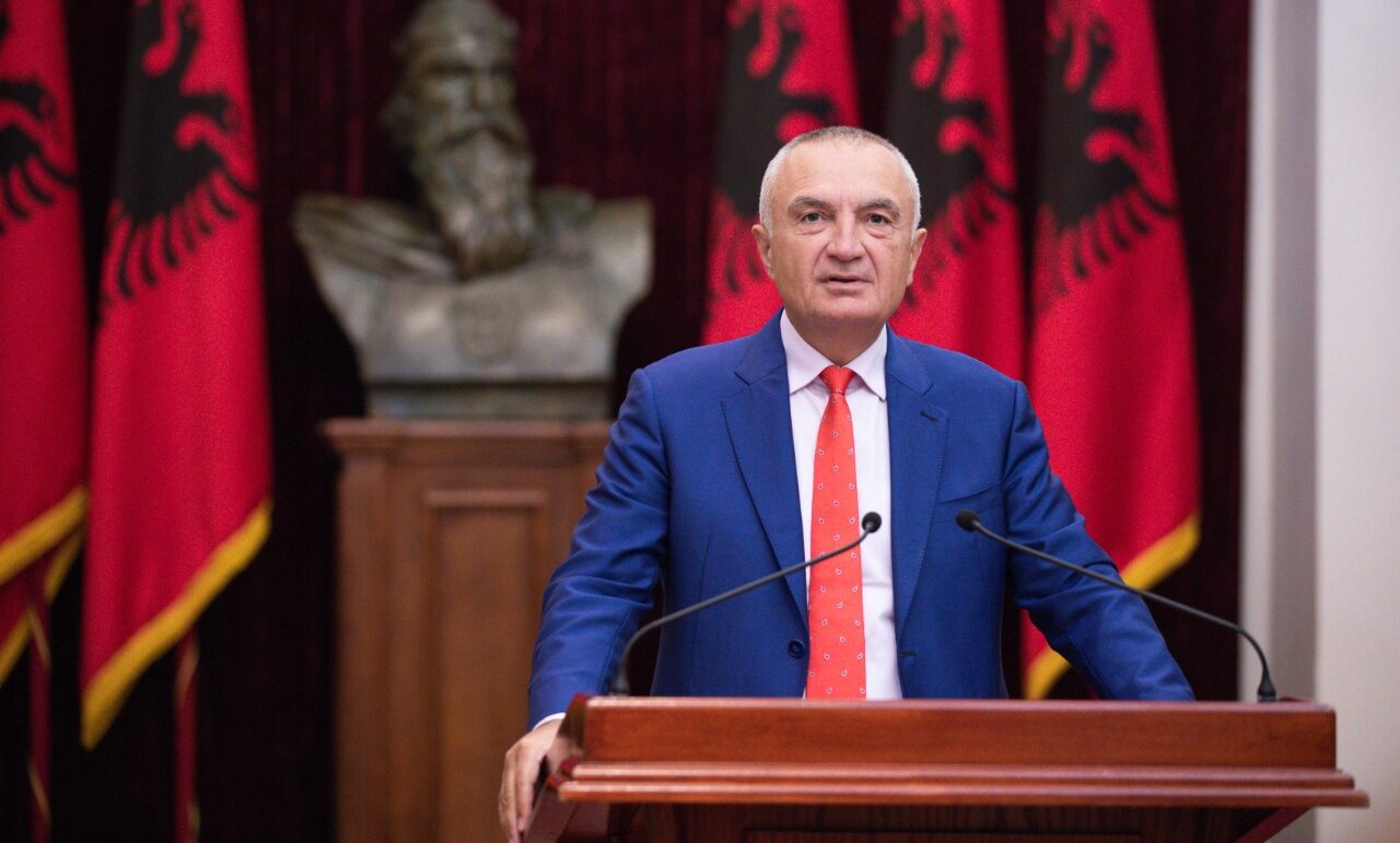 Αυστηρό διάβημα της Ελλάδας προς τα Τίρανα για έκθεση σχετικά με τη «γενοκτονία των τσάμηδων»