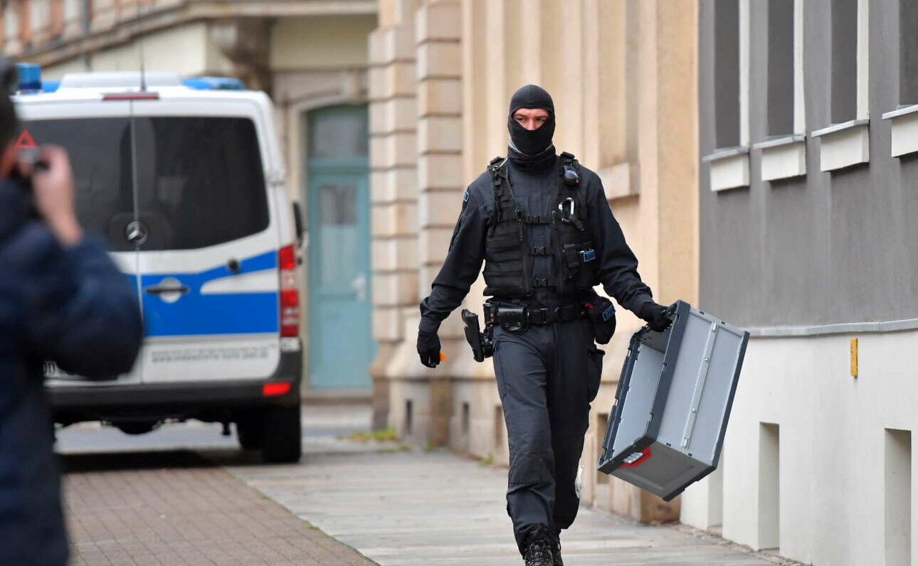 Συναγερμός στη Σαξονία για σχέδιο επίθεσης αντιεμβολιαστών κατά του πρωθυπουργού του κρατιδίου