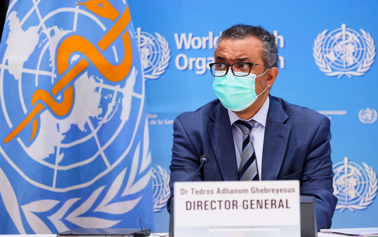 ΠΟΥ για τις γιορτές: Καλύτερα να ακυρωθεί μία εκδήλωση παρά να χαθεί μία ζωή