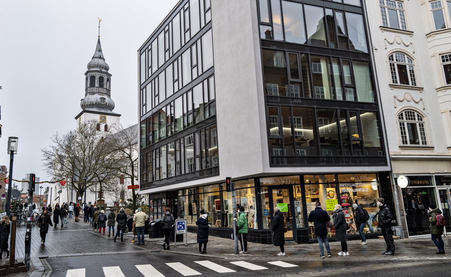 Δανία: Η τρίτη δόση αποτελεσματική και για την Ομικρον