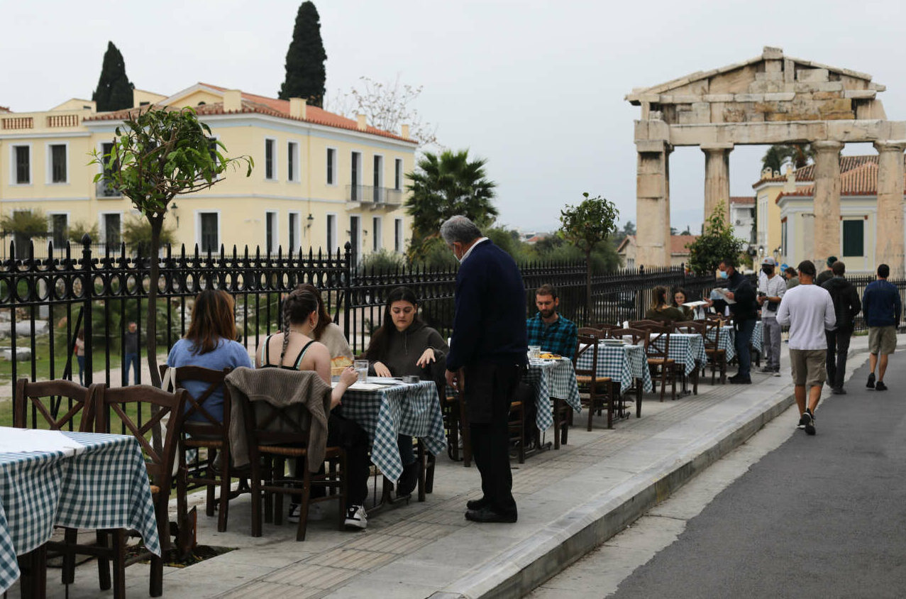 Μέτρα στήριξης – αναστολές συμβάσεων: Αυτοί είναι οι ΚΑΔ των επιχειρήσεων