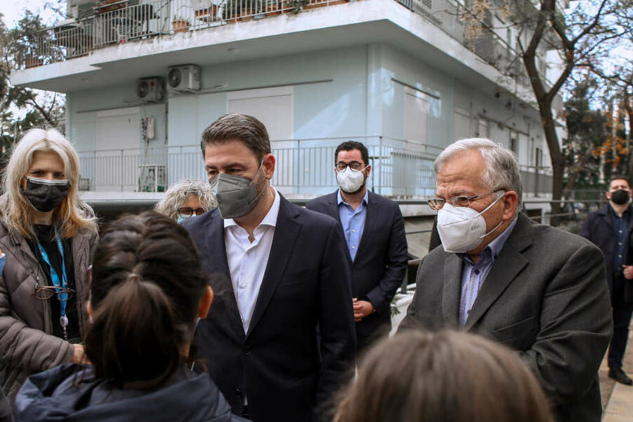 Ανδρουλάκης: Το 2022 να απαντήσει στις μεγάλες προκλήσεις με αλληλεγγύη και δικαιοσύνη