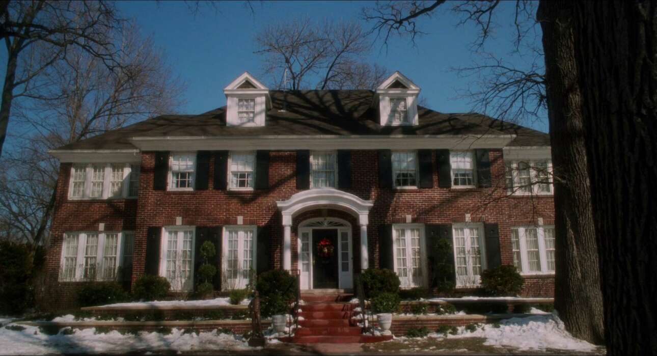 Διαθέσιμη στο AirBnb η έπαυλη του «Μόνος στο Σπίτι»