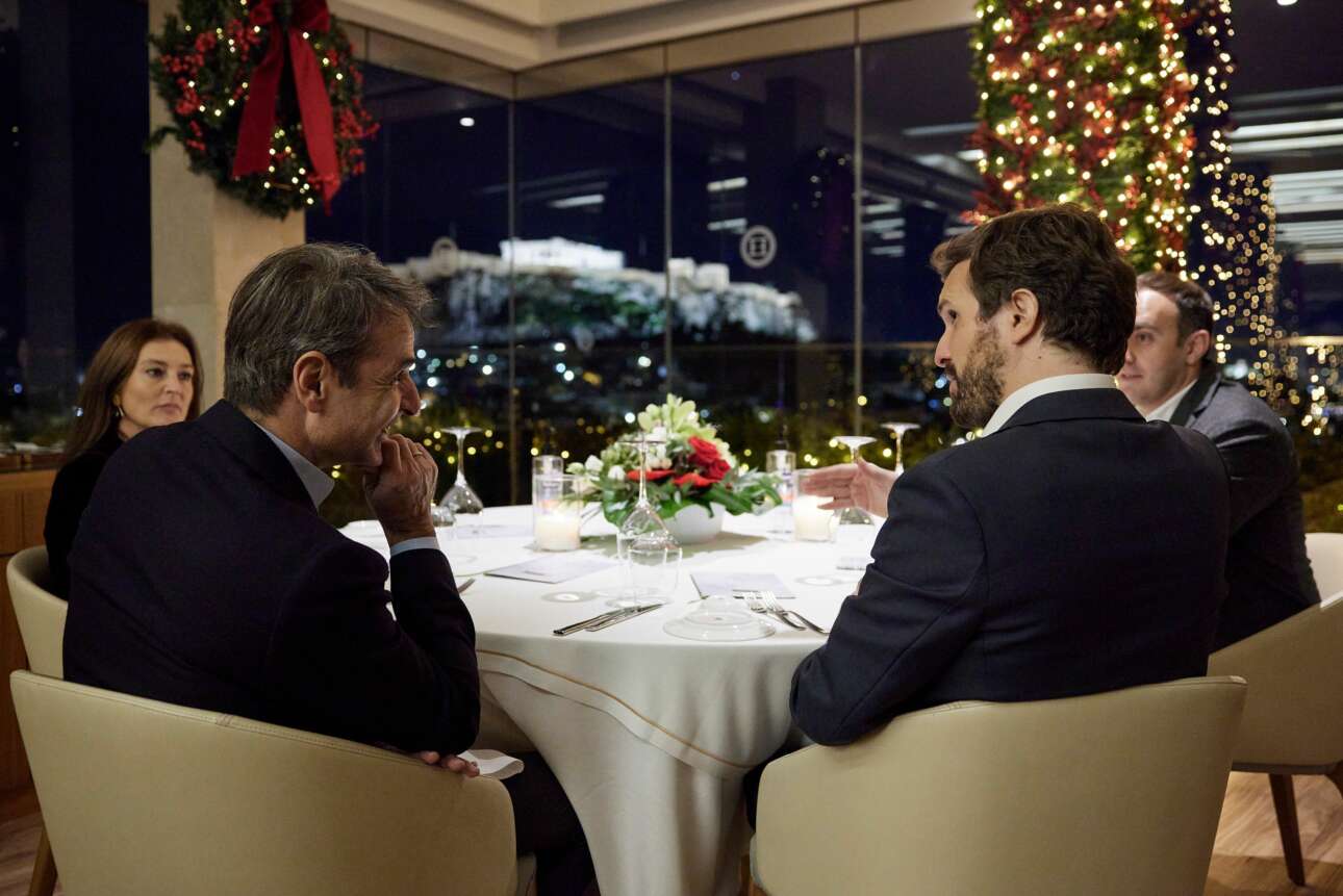 Δείπνο Μητσοτάκη – Κασάδο με «μενού» τις πολεμικές μπίζνες του Σάντσεθ με τον Ερντογάν