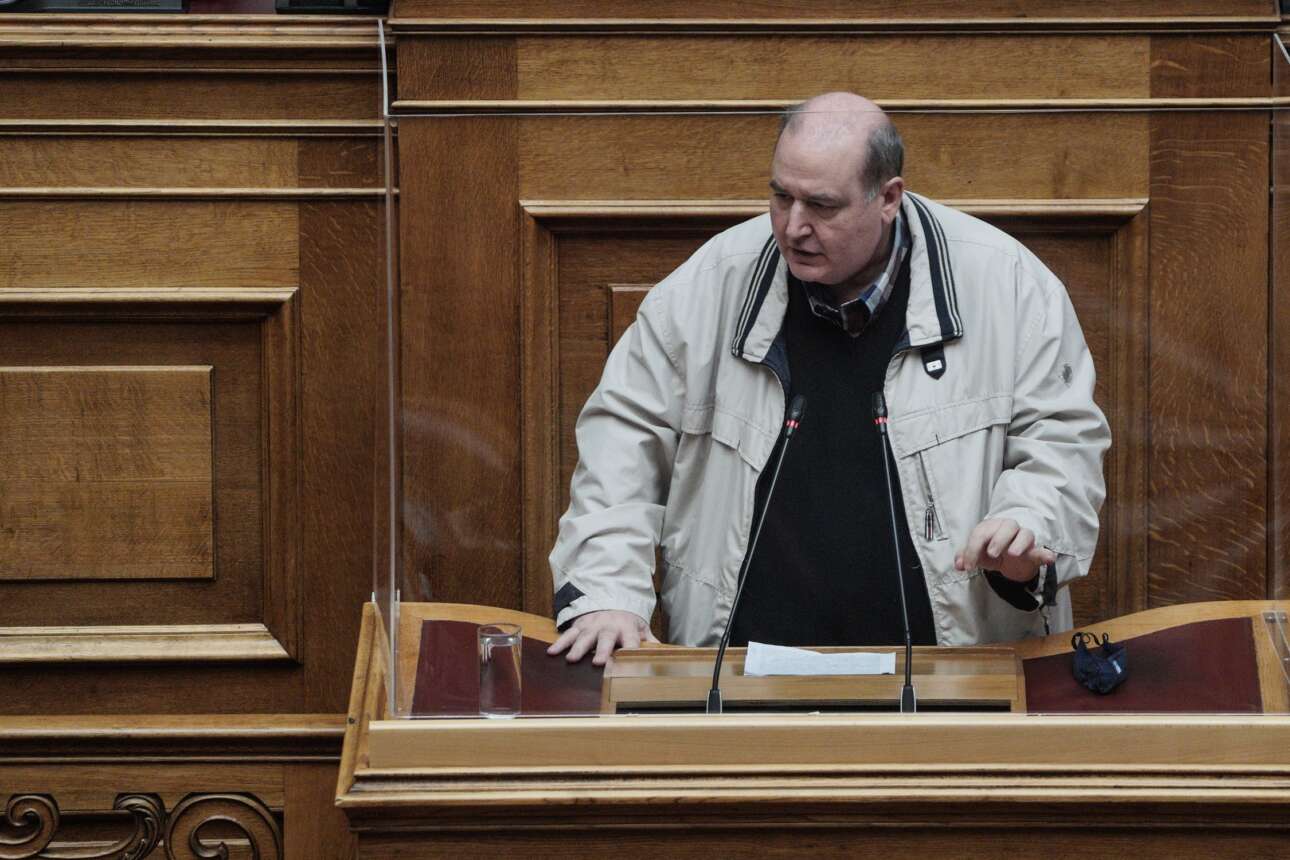 Ο Φίλης αμφισβητεί ευθέως τον Τσίπρα: Οχι σε ένα κόμμα αρχηγικό και star system