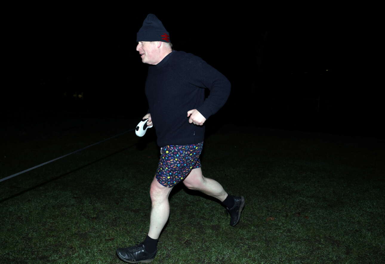 Τρέχει να σωθεί ο Μπόρις Τζόνσον