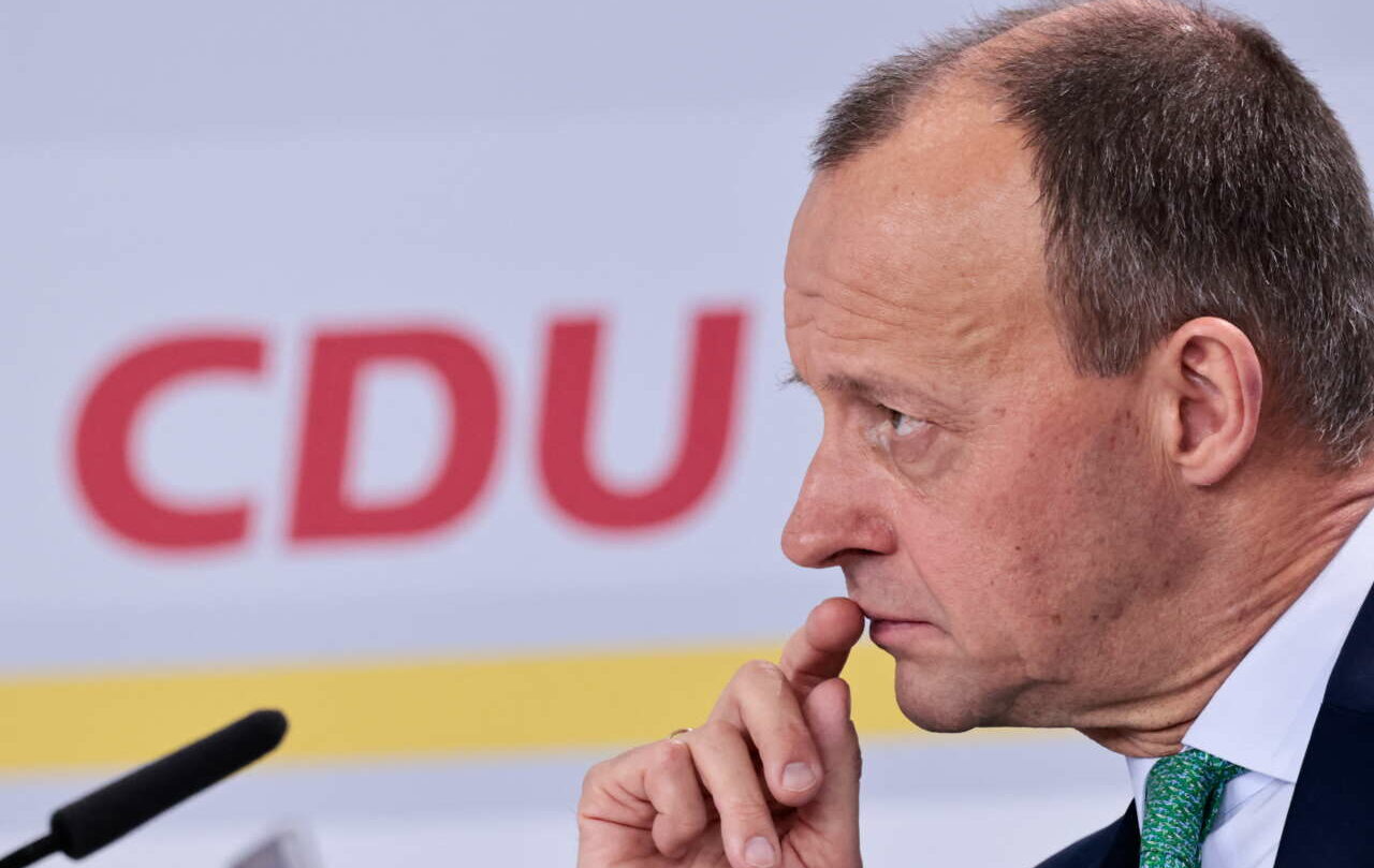 Γερμανία: Ο Φρίντριχ Μερτς και τυπικά στα ηνία των Χριστιανοδημοκρατών