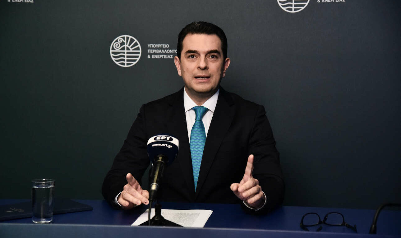 Λογαριασμοί ρεύματος: Αύξηση επιδότησης στο 75% προανήγγειλε ο Σκρέκας