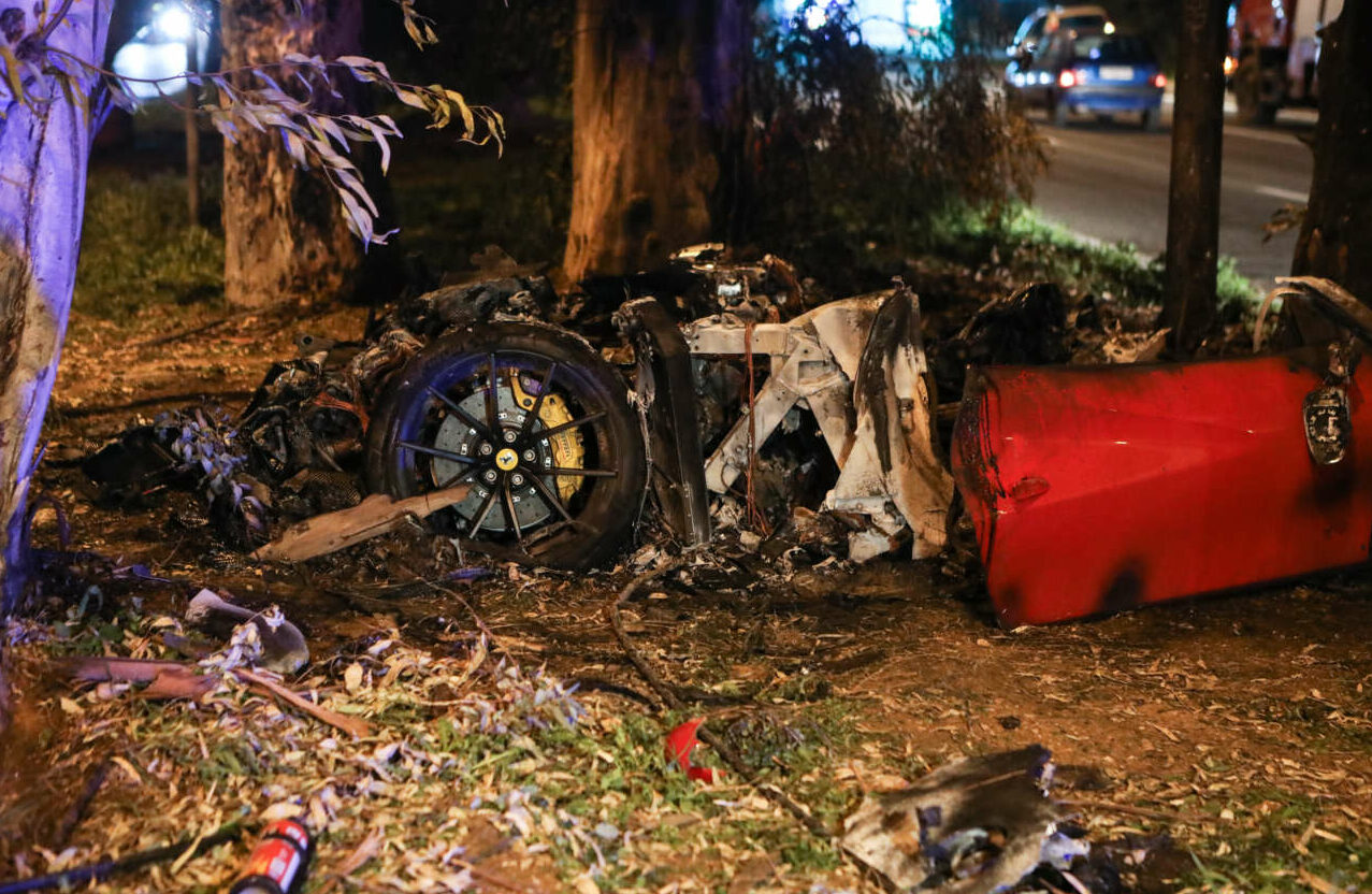«Ηταν σαν να γινόταν σεισμός»: Συγκλονίζουν οι περιγραφές για το τρομακτικό τροχαίο με τη Ferrari του Τζώρτζη Μονογυιού στη Βούλα