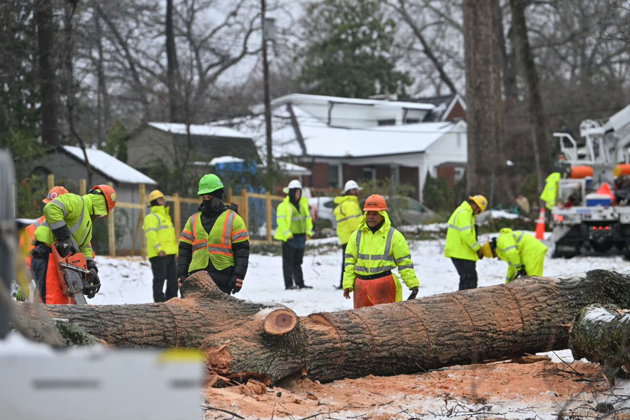 ΗΠΑ – Καναδάς: Χιλιάδες άνθρωποι χωρίς ρεύμα από το κύμα πολικού ψύχους
