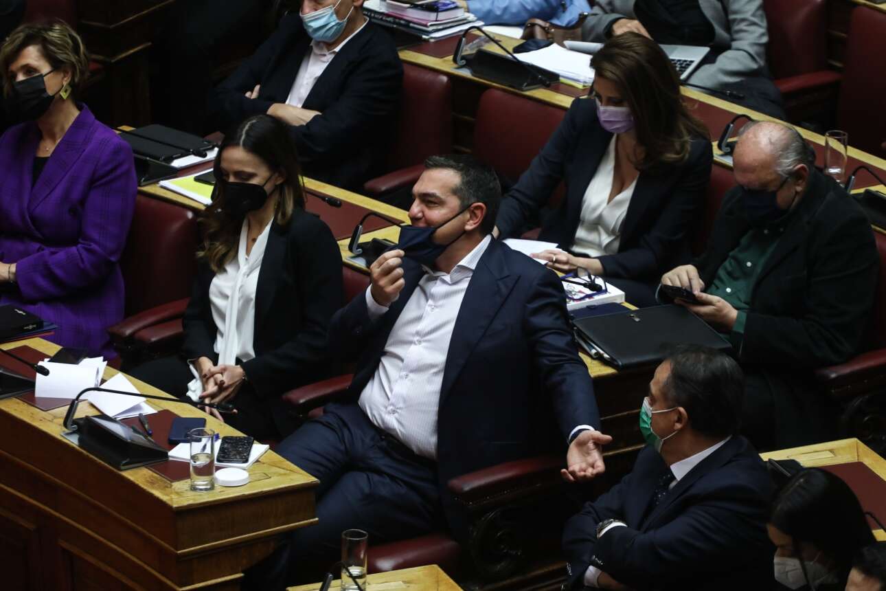 Προς μετάθεση ξανά το συνέδριο του ΣΥΡΙΖΑ – που την ίδια ώρα ζητάει… εκλογές