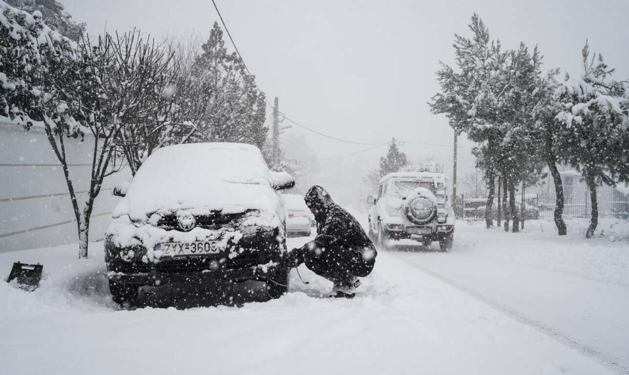 Τι πρέπει να θυμάσαι οδηγώντας στα χιόνια