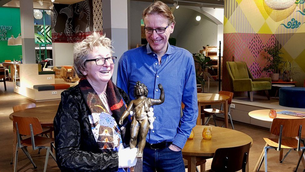 Ο «Ιντιάνα Τζόουνς» των έργων Τέχνης και ο μικρός Διόνυσος