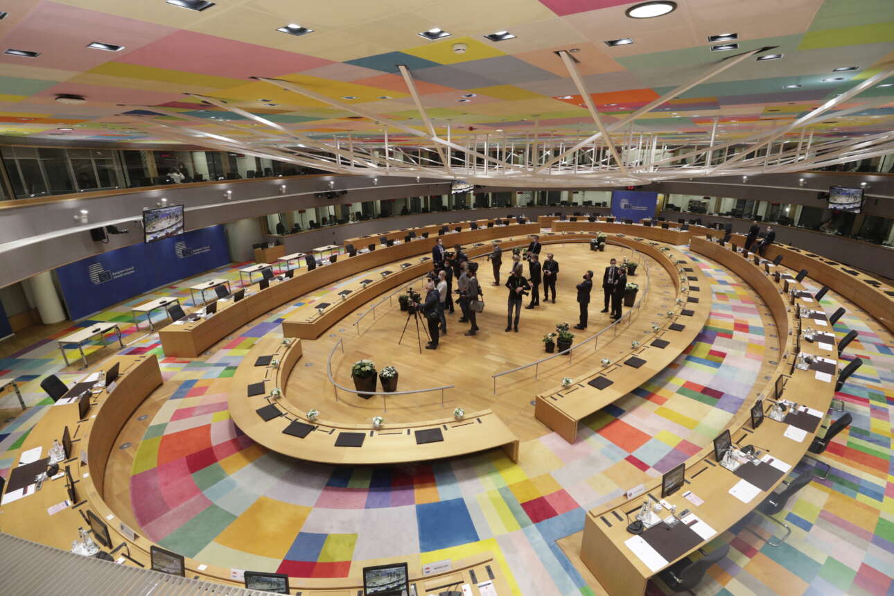 Ποιος χρηματοδοτεί τον πόλεμο του Πούτιν; Μα η Ευρώπη!