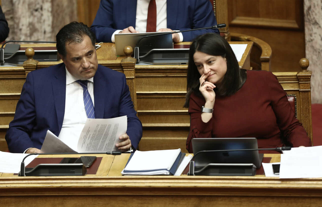 Το ΙΕΠ ενέκρινε και υλικό από την Ελληνική Αγωγή του Αδωνι Γεωργιάδη για τα σχολεία