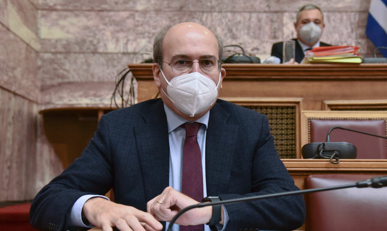 Χατζηδάκης: Με το νομοσχέδιο για τον ΕΦΚΑ υπερασπιζόμαστε τους ανυπεράσπιστους πολίτες