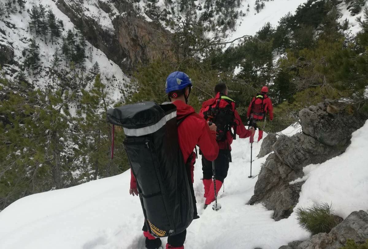 Θρήνος για τους τρεις ορειβάτες στον Χελμό: «Είχαν ανοίξει διαδρομές δύσκολες και απαιτητικές»