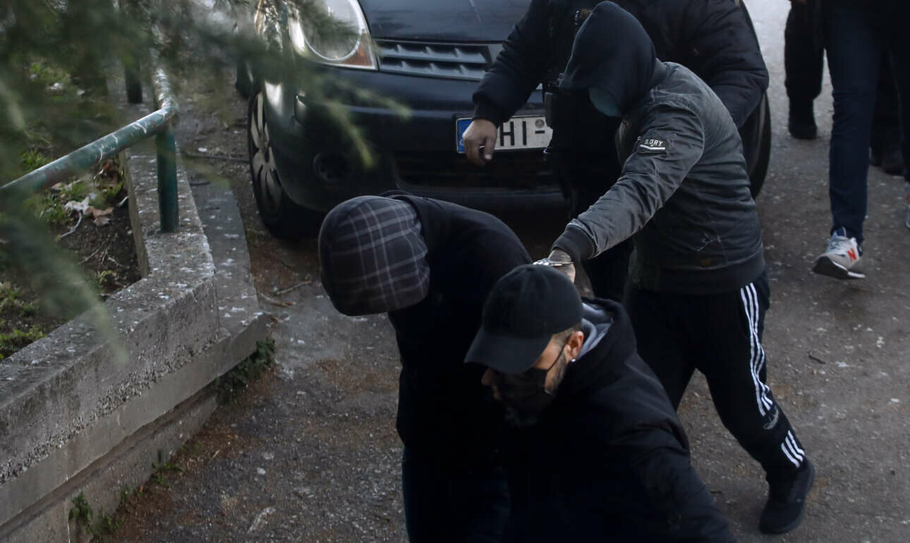 Δολοφονία Αλκη: Αλλοι τέσσερις προφυλακίστηκαν – Η ομολογία για το «δρεπάνι»