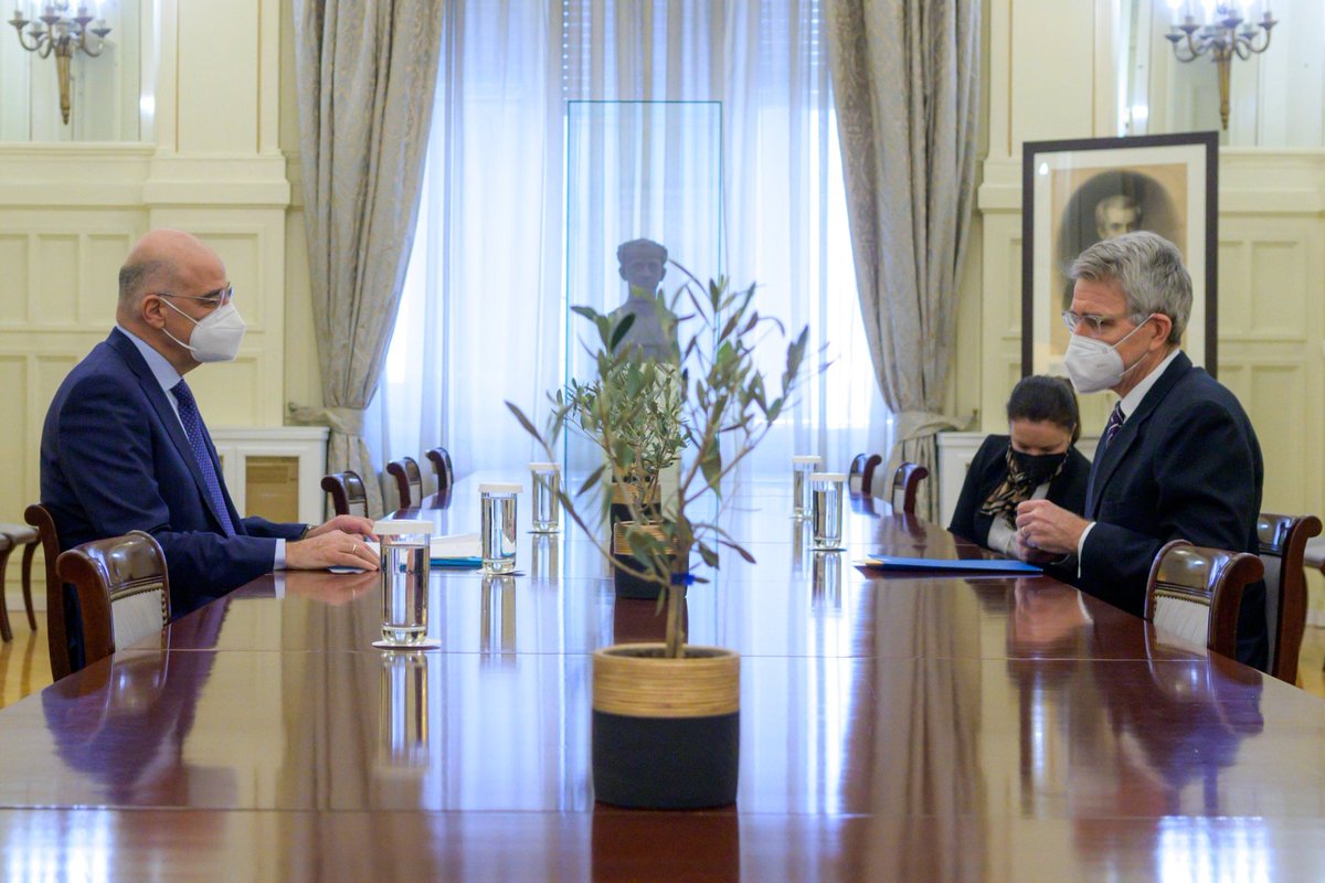 Δένδιας με Πάιατ για Ουκρανία και σύμπραξη 3+1 στην Ανατ. Μεσόγειο