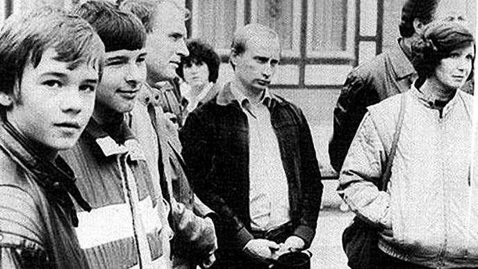 Σκοτεινός Πούτιν: ήταν «γρίφος» ήδη από την εποχή της KGB