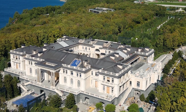 Οι Βρετανοί ψάχνουν τον μυστικό θησαυρό του Πούτιν