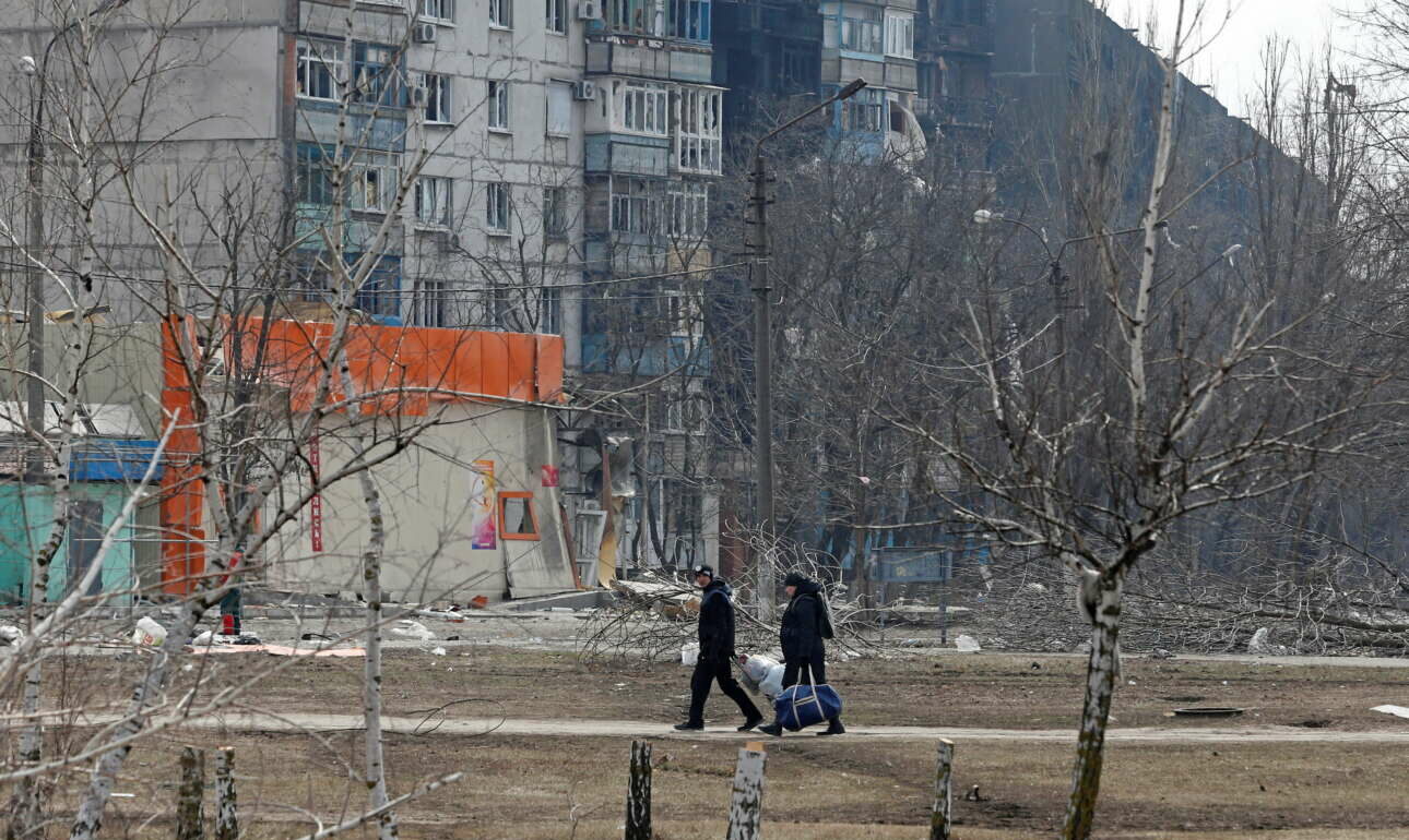 Δένδιας: Επιτυχημένη η επιχείρηση απομάκρυνσης του προξένου από τη Μαριούπολη