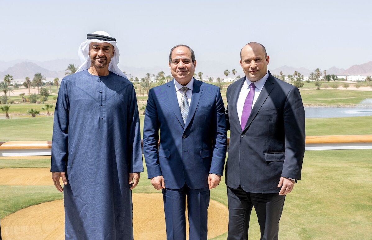 Μεσανατολίτικη τριμερής πίσω από το παραπέτασμα του Ουκρανικού