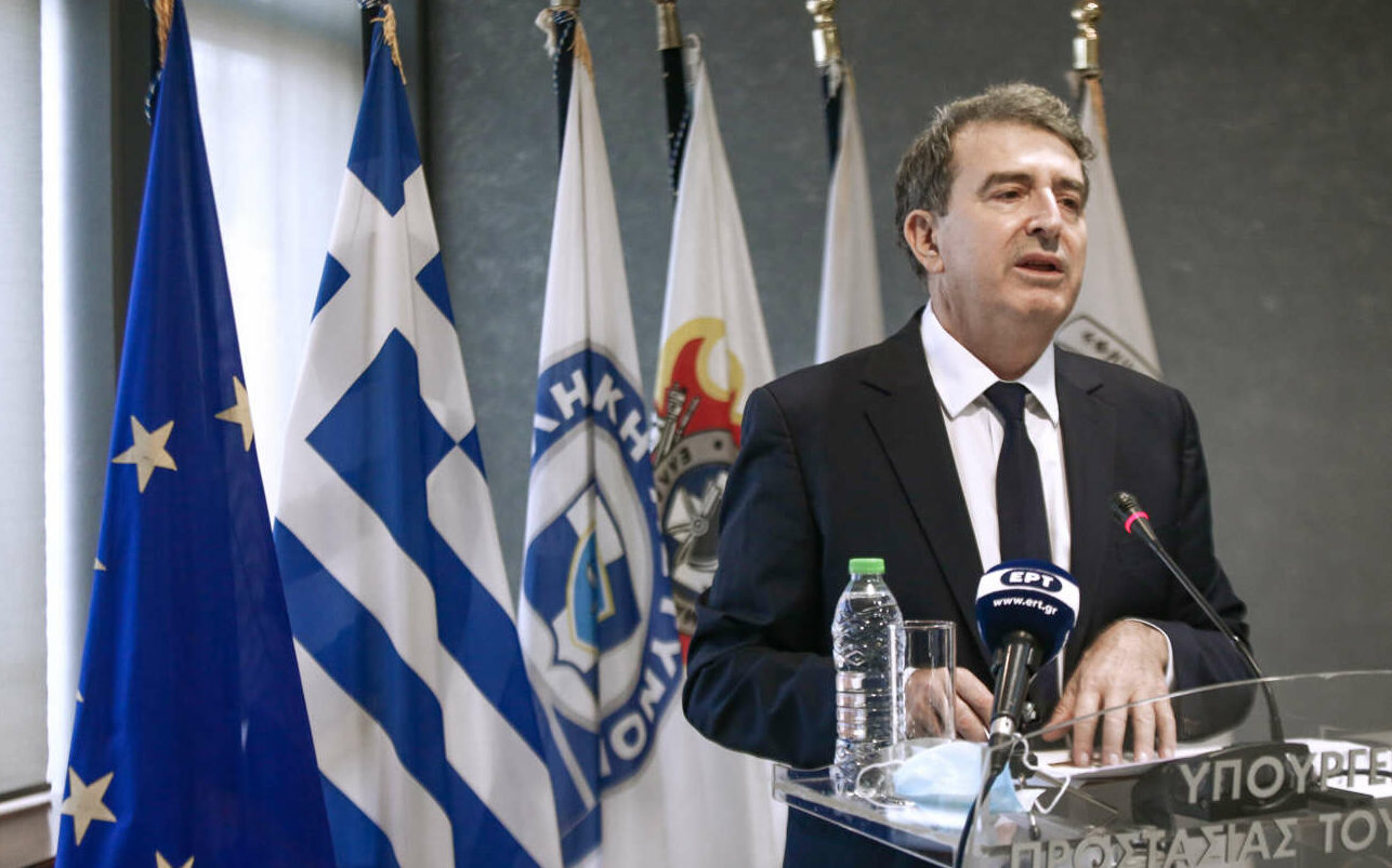 Χρυσοχοΐδης: Η κυβέρνηση Μητσοτάκη βρίσκεται ξεκάθαρα στο πολιτικό Κέντρο (και 24 λέξεις για τον Ανδρουλάκη)