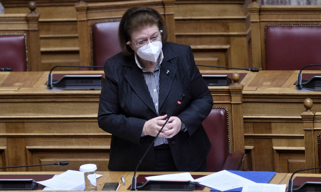 Τι λέει η Μενδώνη για τη μη συνεργασία με τους ρωσικούς κρατικούς φορείς