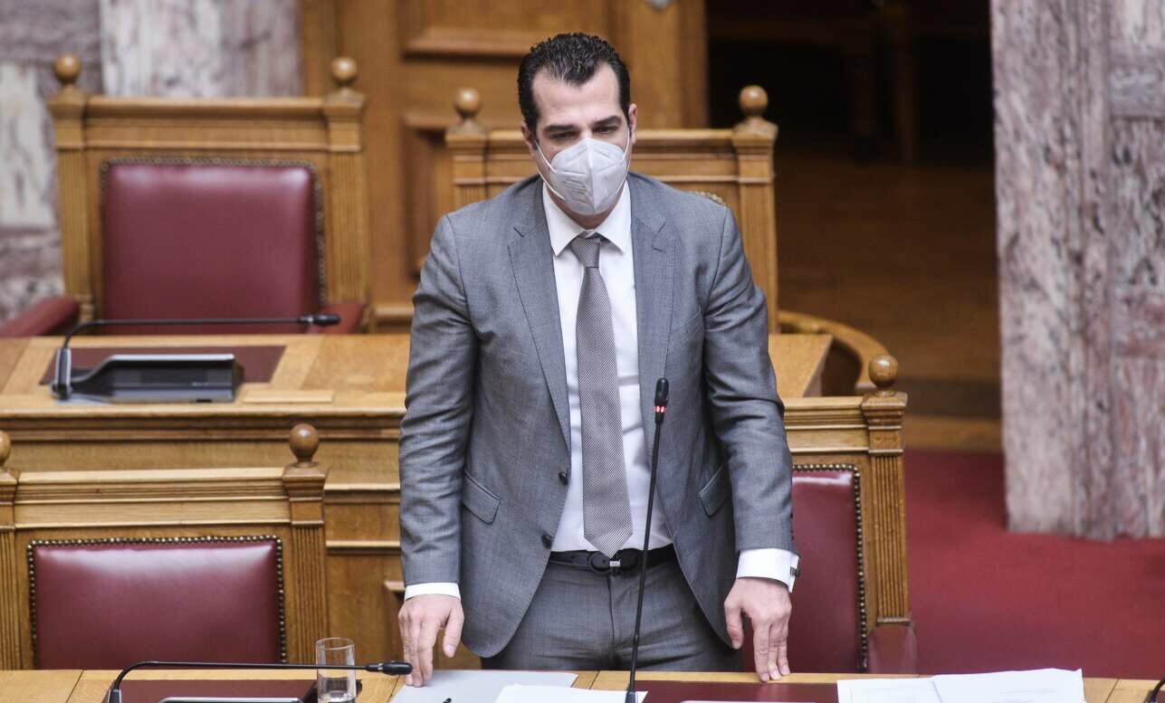 Πλεύρης: Δεν έχουν θέση στο ΕΣΥ οι ανεμβολίαστοι υγειονομικοί